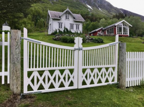 Kjosen Lodge, Lyngen.